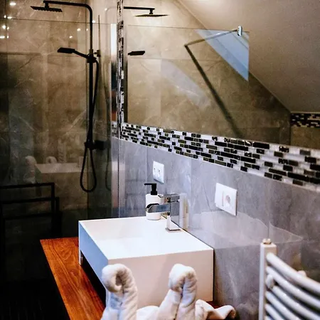 Lunatykowa * Giebultow (Lwowek Slaski)