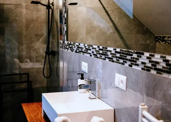 Lunatykowa * Giebultow (Lwowek Slaski)